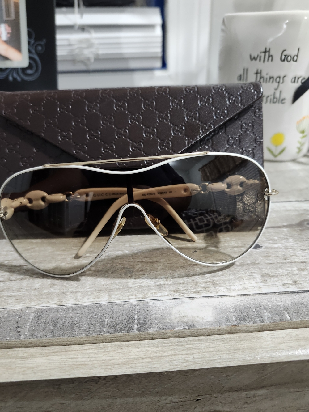 Gucci Women's Gradient Silver Aviator Sunglasses with Beige Chain Temples